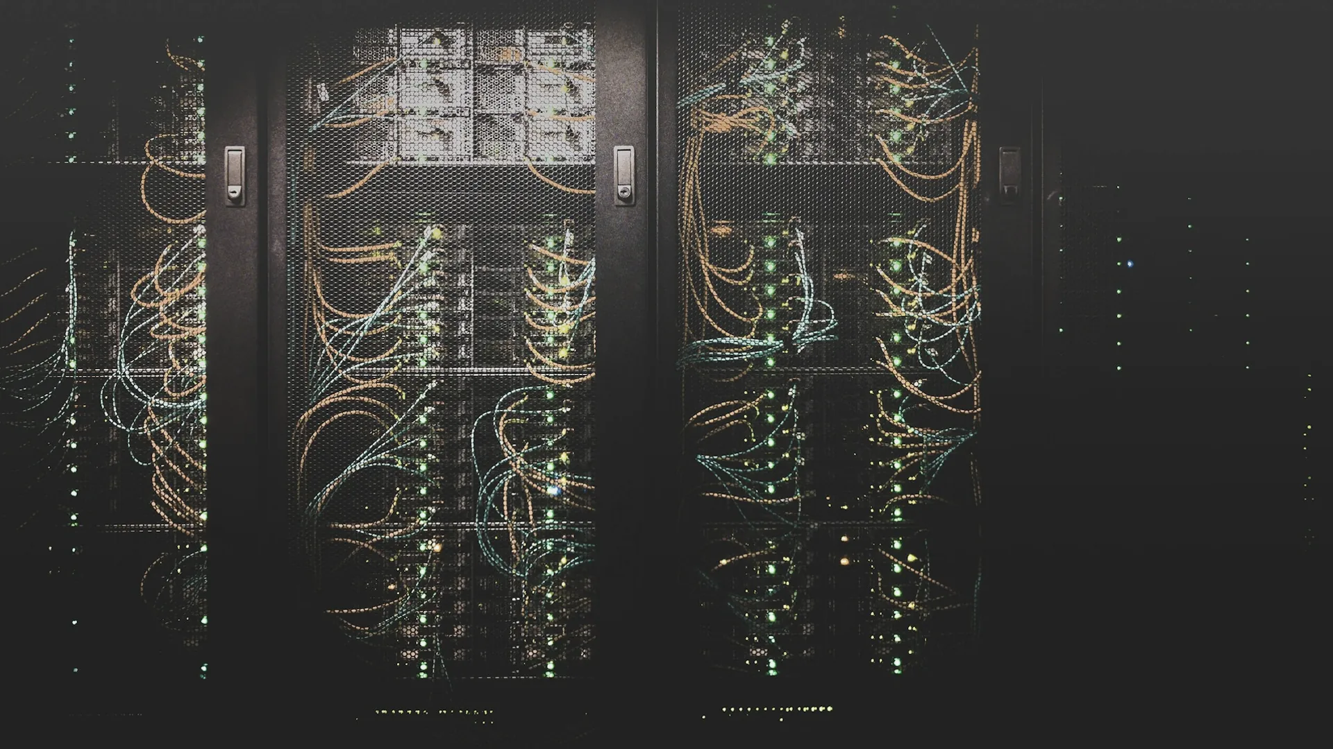Armarios de datos y conexiones de red